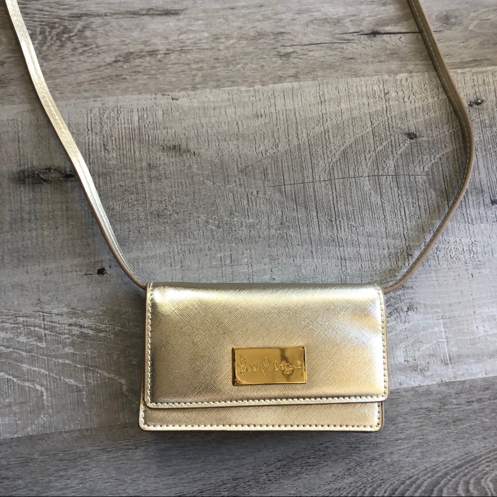 Lilly Pulitzer cross body purse